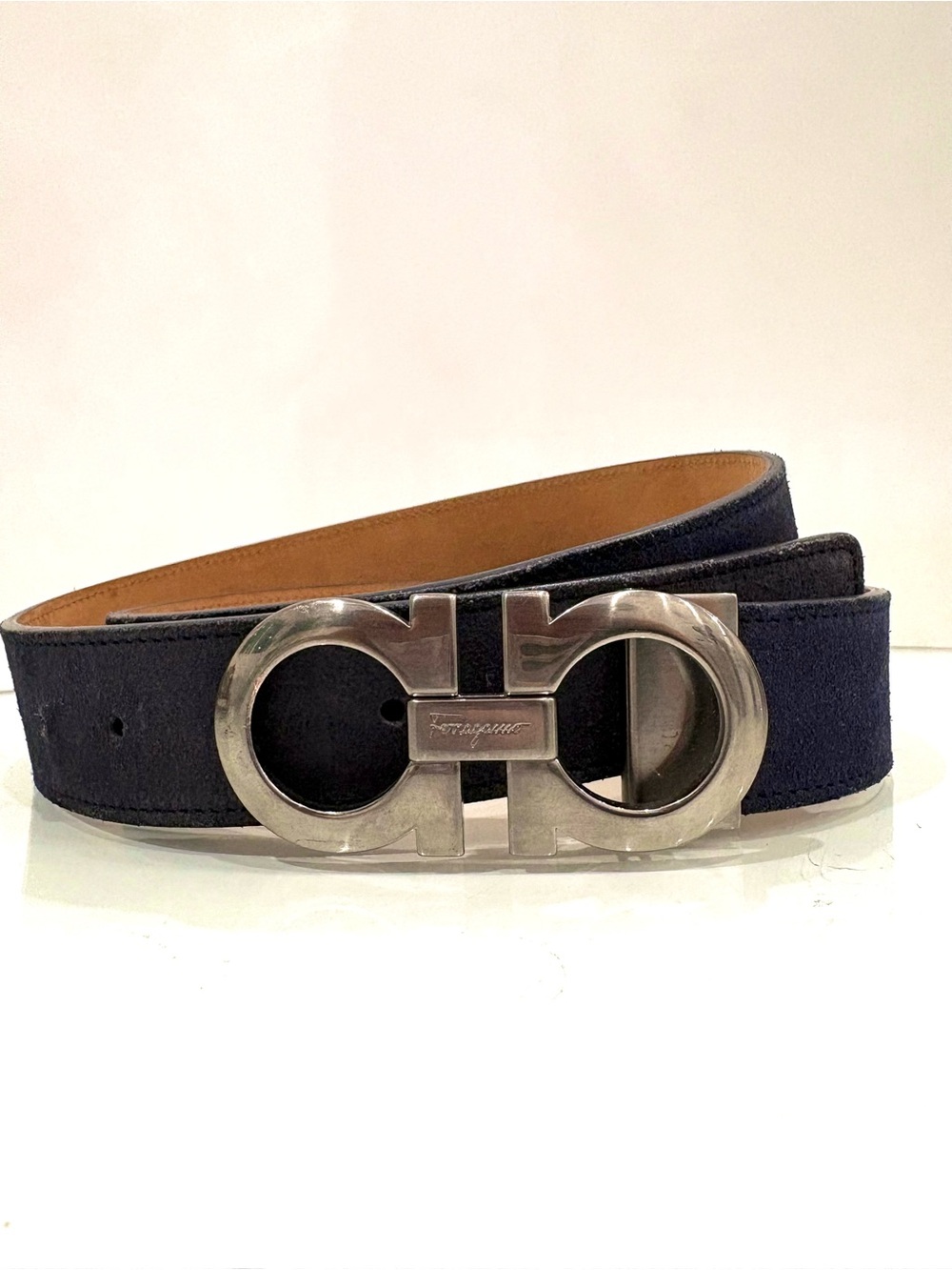 $550 Salvatore Ferragamo Navy Blue Suede Double Gancini Belt 95 / 38 Silver